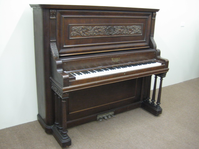 1909 Crown Upright Piano sn 46534. Walnut. New Hammers.
