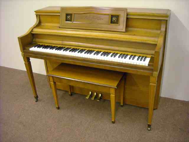 Bradbury console piano