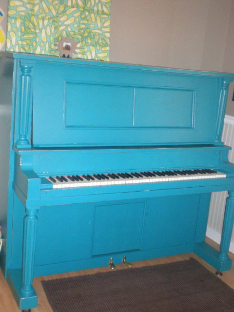 blueipiano_1.JPG