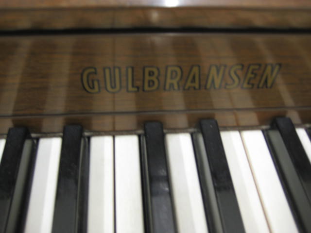 gulbransen539447_002.JPG