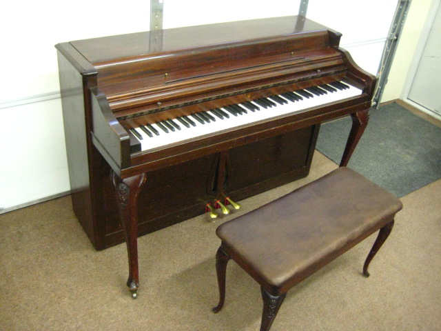 wurlitzer479463_001.JPG